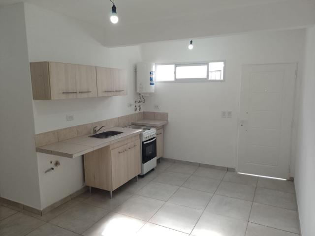 Departamento en alquiler Guillermo Hudson 2 ambientes