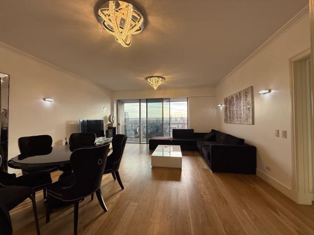 Departamento en alquiler dos ambientes Alvear Icon Puerto Madero con balc?n y muy luminoso Categoria ? 102m?