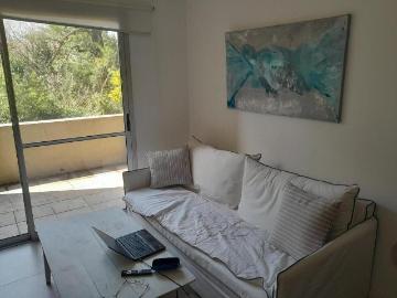 Departamento en alquiler dos ambientes con cochera en Bosque Alto