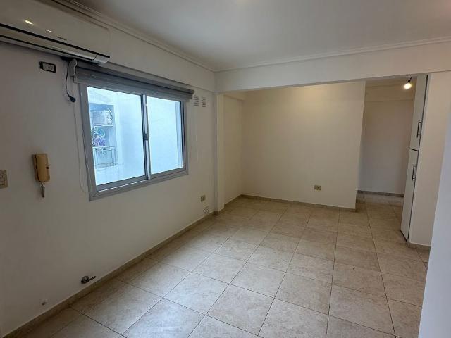Departamento en alquiler de 1 dormitorio en Lomas del Mirador – Carrara Propiedades