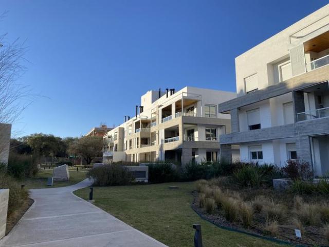 Departamento en Alquiler de 2 domitorios en Pacifico, Valle Escondido