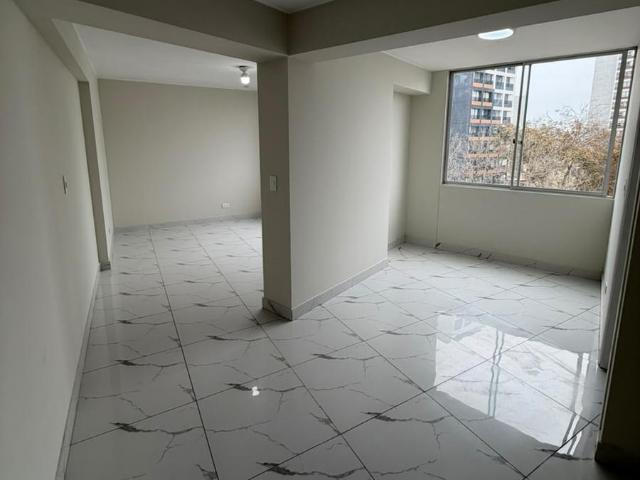 Departamento en alquiler de 2 dormitorios en Pueblo libre 90m2