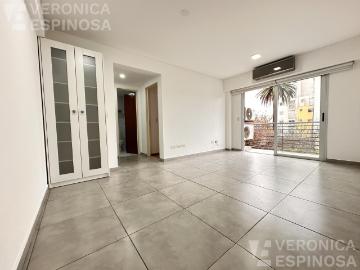 Departamento en alquiler de dos ambientes con cochera, Moron