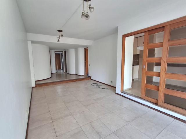 Departamento en alquiler de dos dormitorios en San lorenzo al 900 ? 102m?