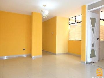Piso en alquiler en La Joya - Cochera