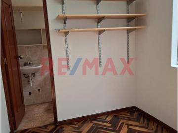 Departamento en alquiler en Cayma a S/2,400 al mes