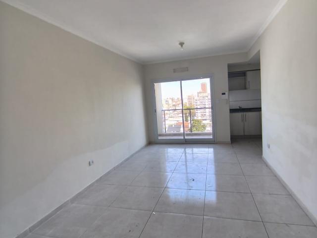 Departamento en alquiler en Caseros
