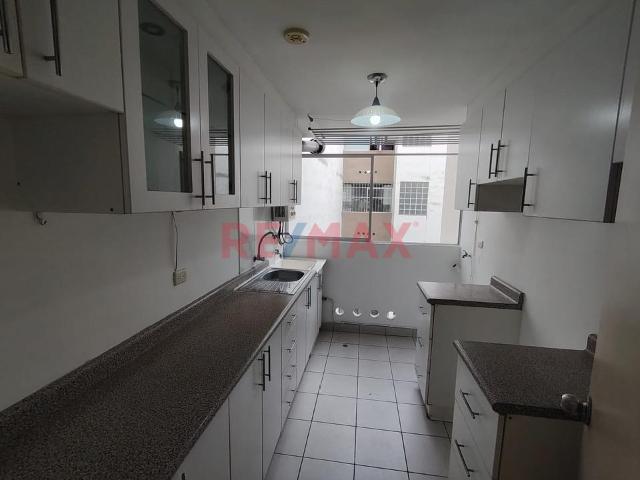 Departamento en alquiler en Cercado De Lima a S/1,640 al mes