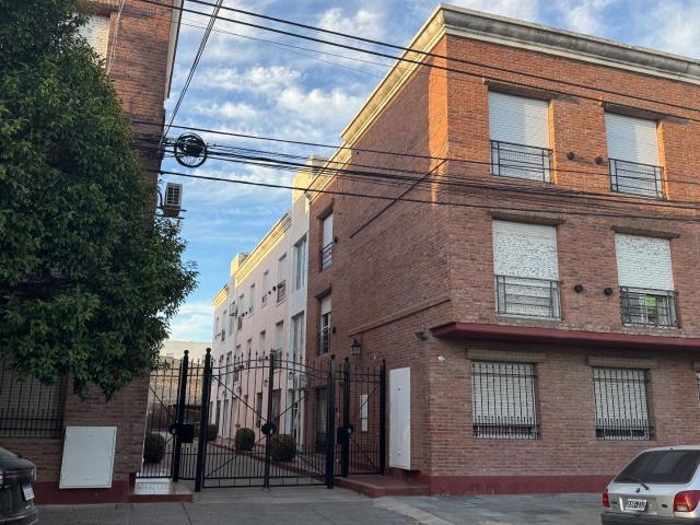 Departamento en Alquiler en Cerrito 147, Macrocentro, Bahía Blanca