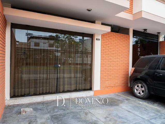 Departamento en Alquiler en Av. Velasco Astete, Cuadra 27 Surco