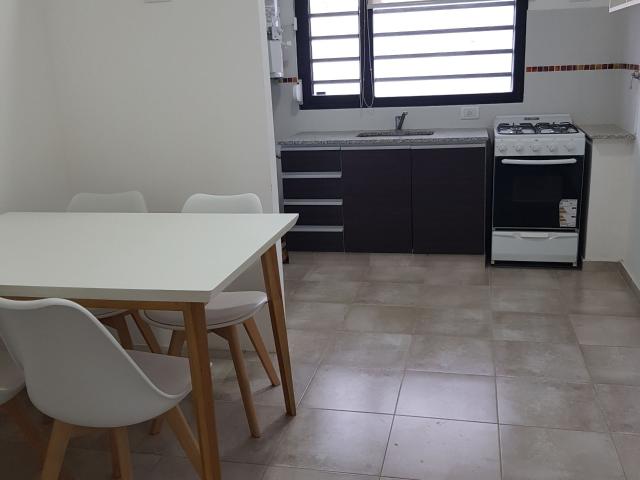 Departamento en Alquiler en Azara N° 826, Barrio Parque Independencia, Bahía Blanca