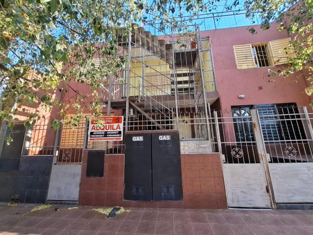 DEPARTAMENTO EN ALQUILER EN BARRIO SAN VICENTE