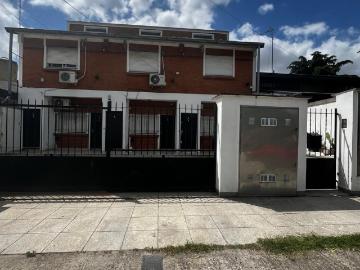 Piso en alquiler en Florencio Varela - Cochera
