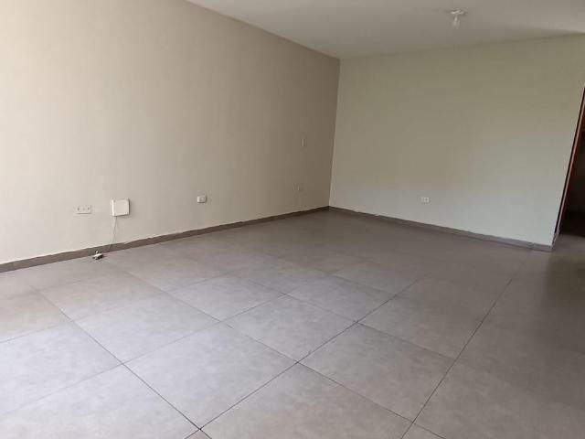 Departamento en alquiler en La Molina a S/1,800 al mes