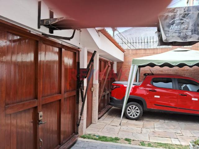 Departamento en alquiler en La Molina a S/2,400 al mes