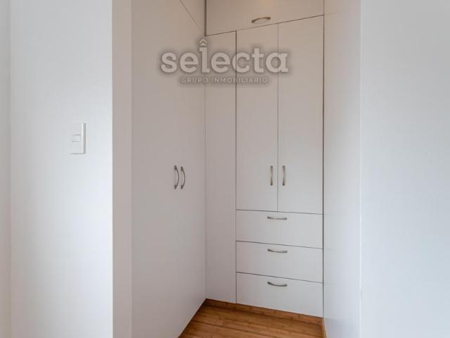 Departamento en alquiler en Miraflores a $1,200 al mes