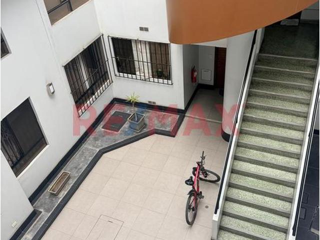 Departamento en alquiler en San Miguel a S/2,350 al mes
