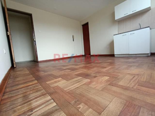 Departamento en alquiler en San Borja a S/1,400 al mes