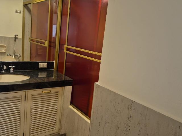 Departamento en alquiler en San Isidro a S/2,100 al mes