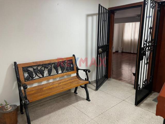 Departamento en alquiler en Santiago De Surco a S/2,000 al mes