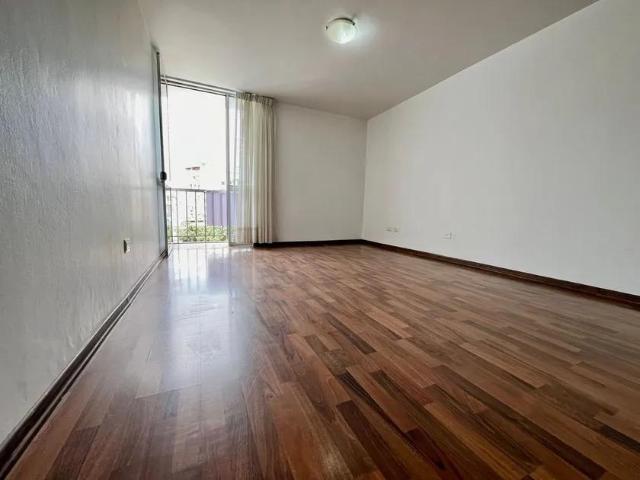 Departamento en alquiler en Surquillo a S/2,300 al mes