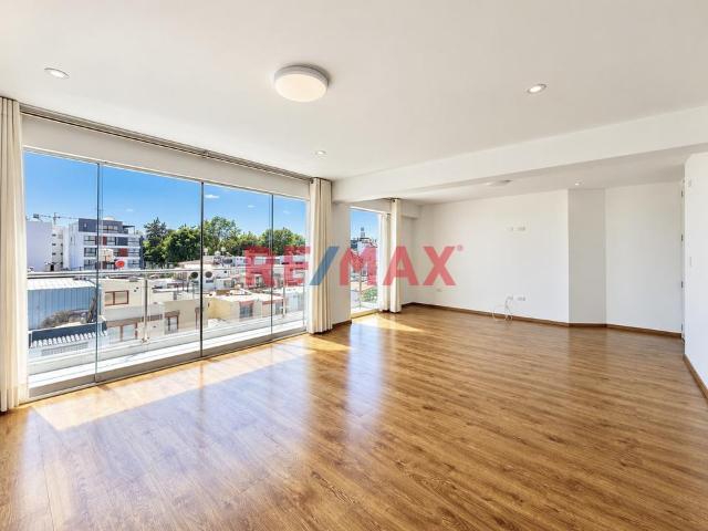 Departamento En Alquiler En Tahuaycani Cerca A Parque – Sachaca | 130 M²