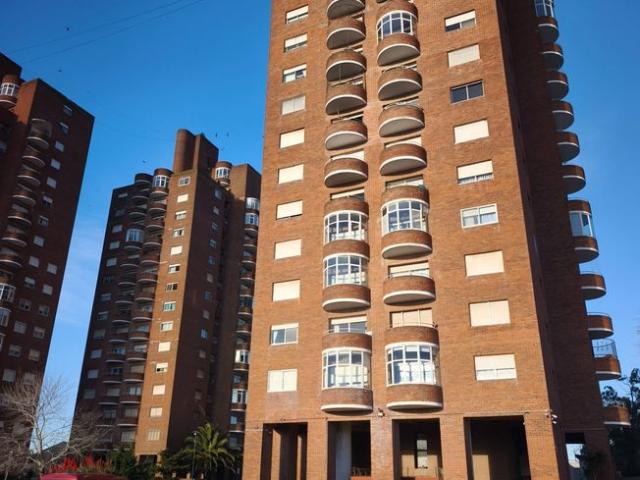 Departamento en Alquiler en Villa Primera