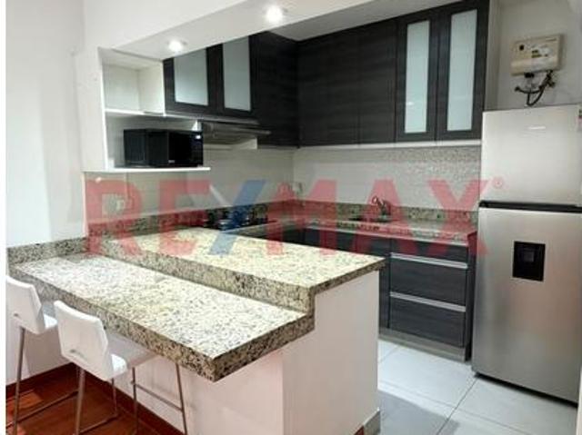 Departamento En Alquiler | Excelente Ubicación Entre Barrio Médico Y La Aurora