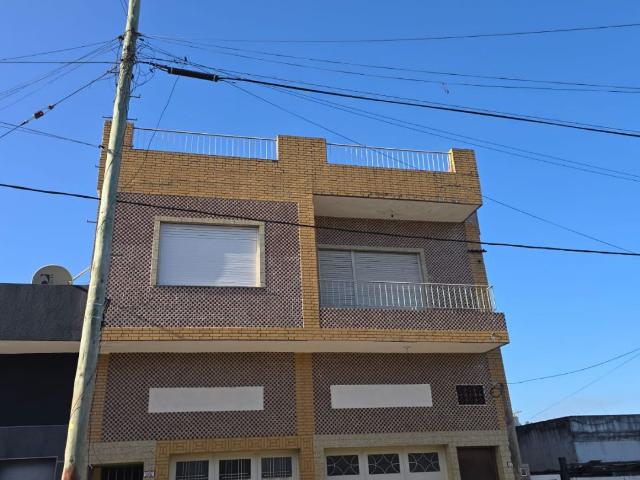 Departamento en alquiler La Tablada 3 ambientes