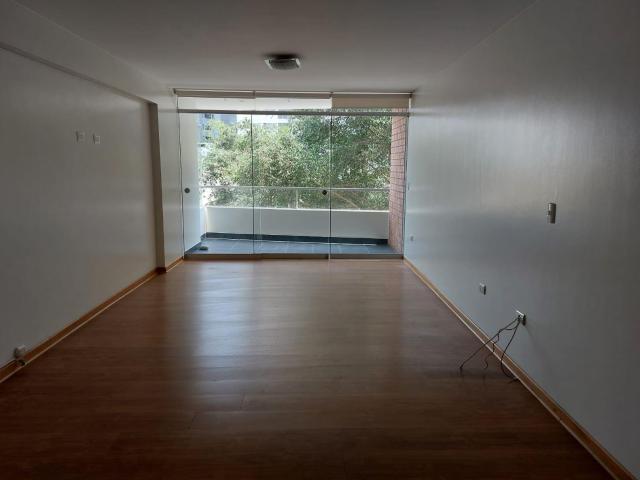 Departamento en alquiler limite San Isidro 2 cocheras