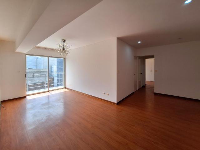 Departamento en alquiler | Surco| 3 habitaciones estacionamiento