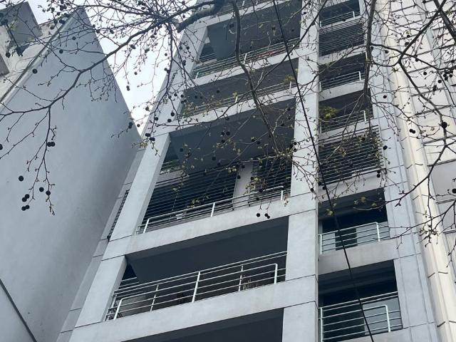 Departamento en alquiler, piso de dos dormitorios