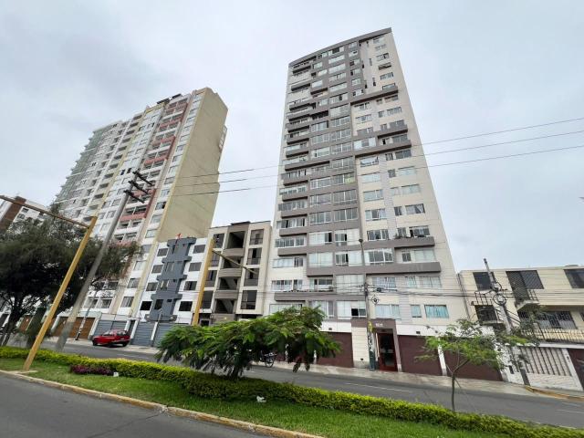 Departamento en Alquiler Pueblo Libre, Frente AELU