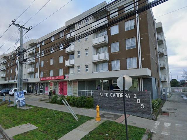 Departamento en Arriendo con Estacionamiento, Condominio Alto Carrera
