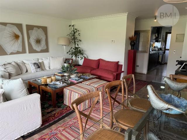 Departamento En Arriendo Año Corrido 4 Dorm. En Marbella