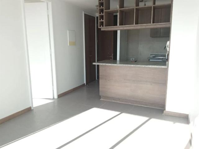 Departamento en arriendo de 1 dorm. en san miguel, piscina