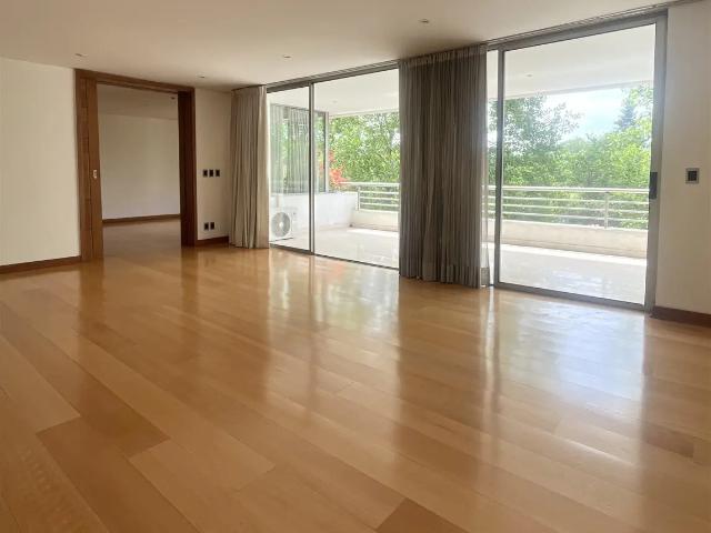 Departamento en arriendo de 4 dorm. el golf