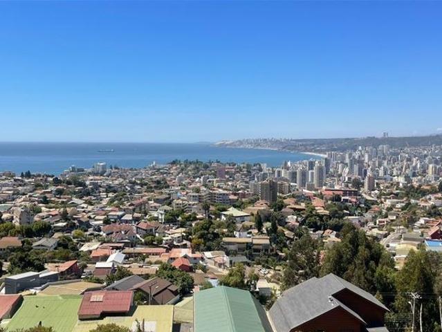 Departamento en Arriendo en Agua Santa / Miramar