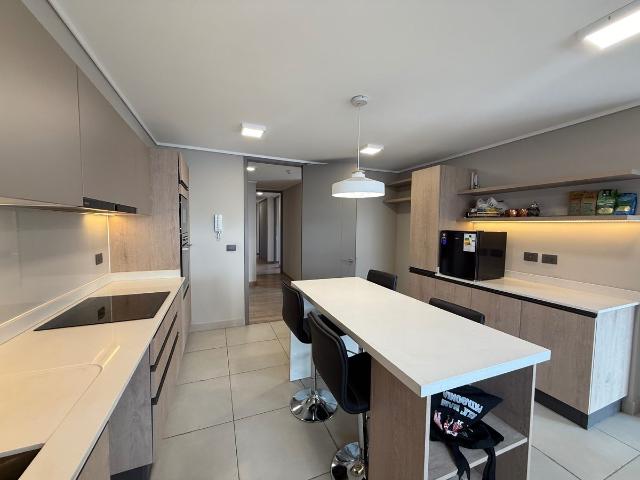 Departamento en arriendo en se arrienda depto de 3h 3b y oficina en los domi 180646, las condes