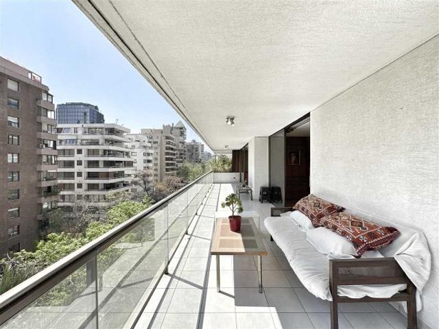 Departamento en Arriendo en Vitacura 3 dormitorios 4 baños