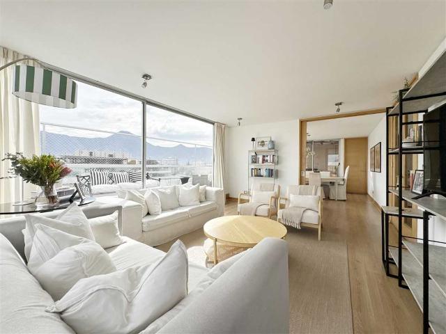 Departamento en Arriendo en Vitacura 4 dormitorios 4 baños