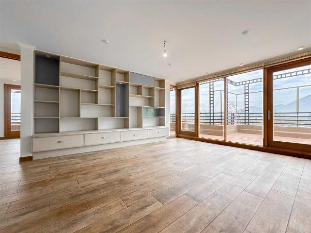 Departamento en Arriendo en Vitacura 4 dormitorios 3 baños