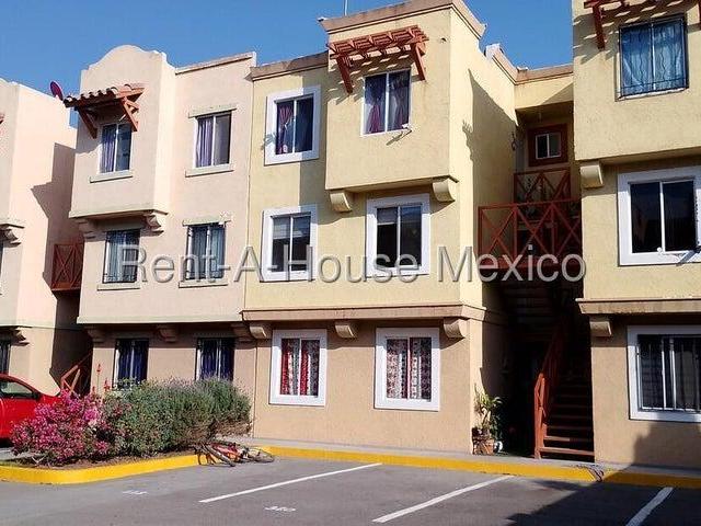 Departamento en Boulevard San Jeronimo, Fraccionamiento Real Granada, Tecamac