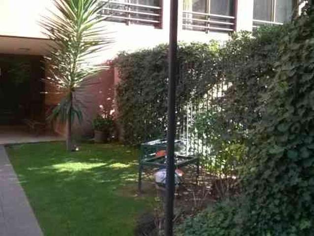 Departamento en barrio El Golf vende Correa y Correa Ltda