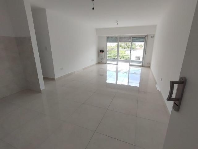 Departamento en General Bartolomé Mitre 1100