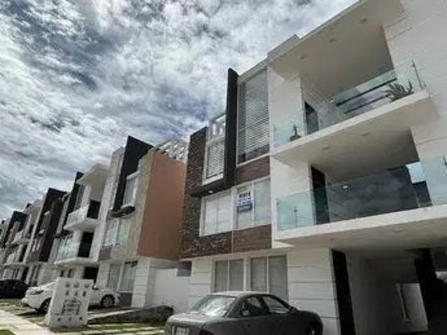 Departamento en Delegación Santa Rosa Jáuregui, San Isidro El Viejo, Municipio De Querétaro, Querétaro, 76226, México