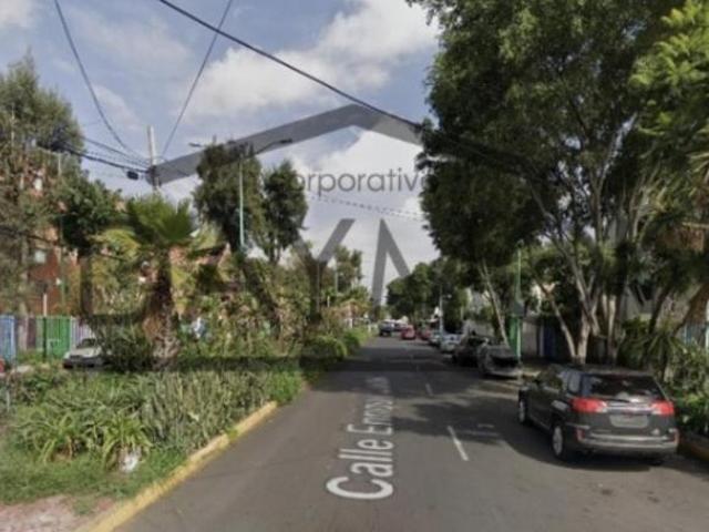 Departamento en Enrique Contel y Emilio Balli, Emilio Balli y Década Nacional, Iztapalapa,CDMX