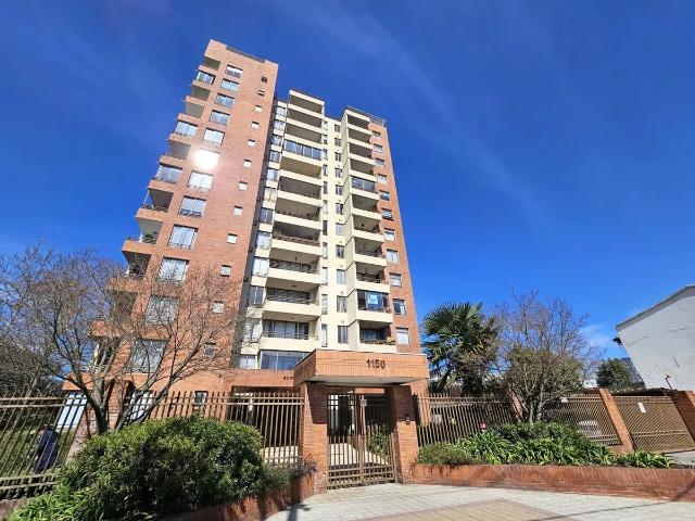 Departamento En Edificio Costa Azul