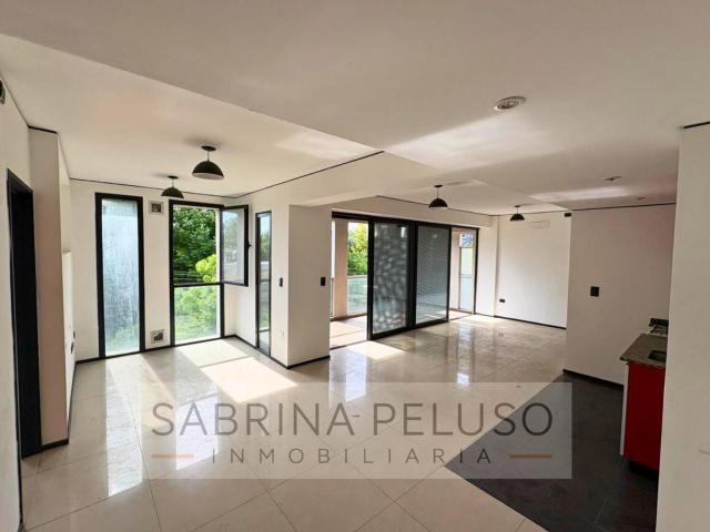 Departamento en Hipolito Yrigoyen 70