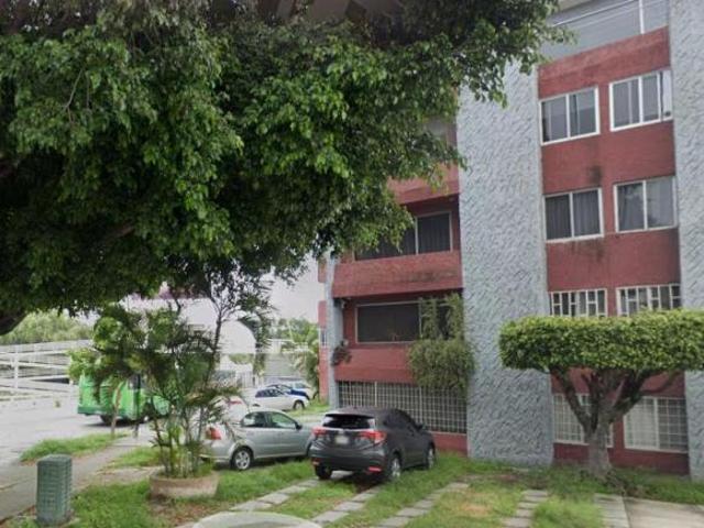 Departamento en Jardines del Country – ¡Ubicación estratégica, espacios Amplios y Listo para Habitar